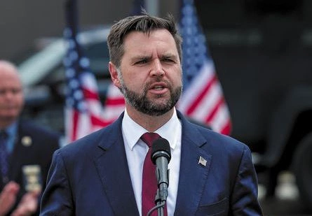 Wice Trump i wice Harris. Kim są „drugie twarze” kandydatów na prezydenta USA?