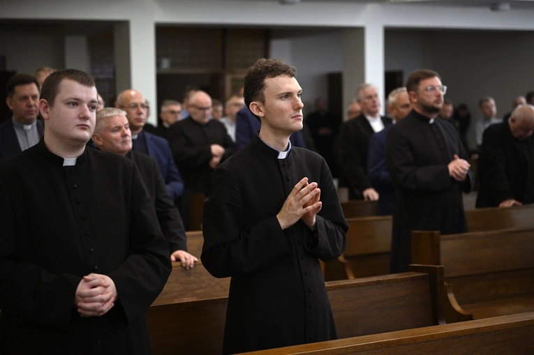 Konferencje rejonowe dla duchowieństwa