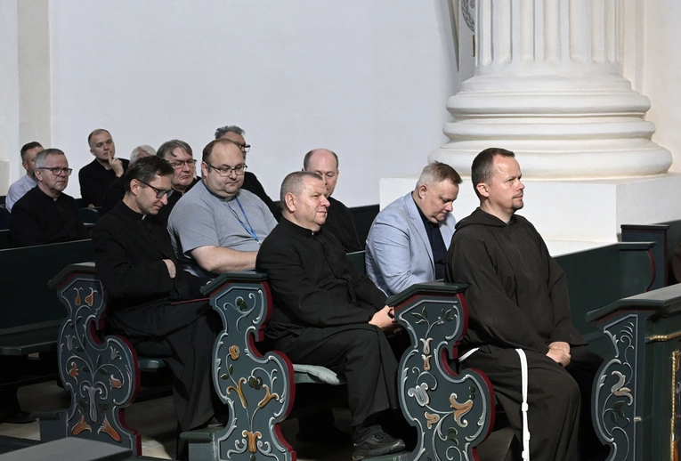 Konferencje rejonowe dla duchowieństwa