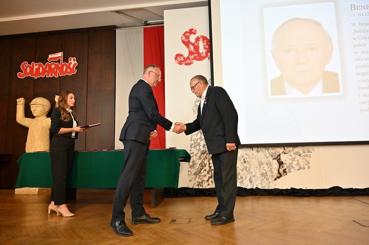 Opozycjoniści uhonorowani odznaczeniem w Gdańsku