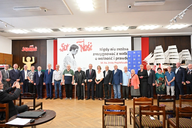 Opozycjoniści uhonorowani odznaczeniem w Gdańsku