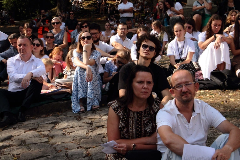 #Rekiodziękczynienie 2024 i błogosławieństwo nowych animatorówi moderatorów Ruchu Światło-Życie