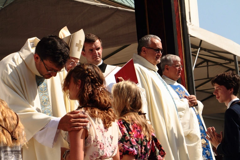 #Rekiodziękczynienie 2024 i błogosławieństwo nowych animatorówi moderatorów Ruchu Światło-Życie