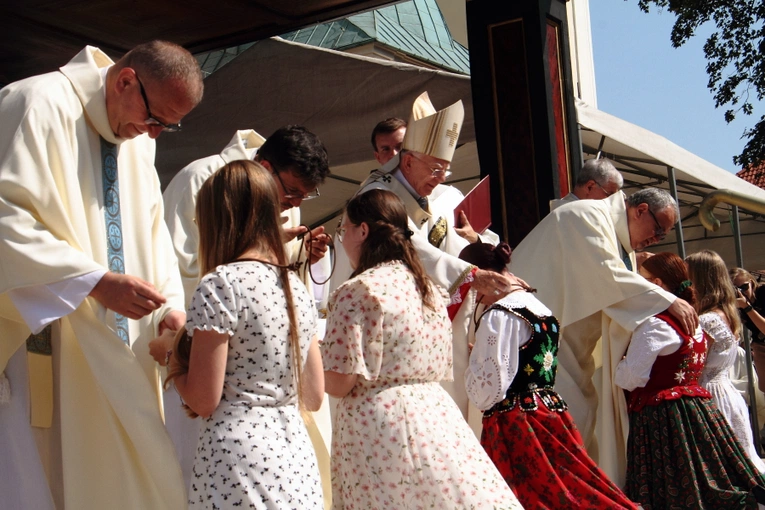 #Rekiodziękczynienie 2024 i błogosławieństwo nowych animatorówi moderatorów Ruchu Światło-Życie