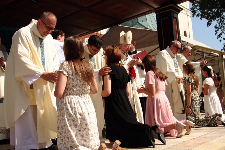 #Rekiodziękczynienie 2024 i błogosławieństwo nowych animatorówi moderatorów Ruchu Światło-Życie