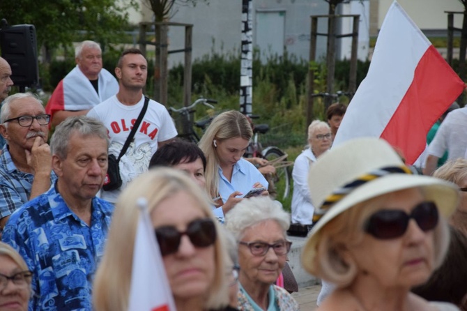 Pikieta w obronie ks. Michała Olszewskiego w Radomiu