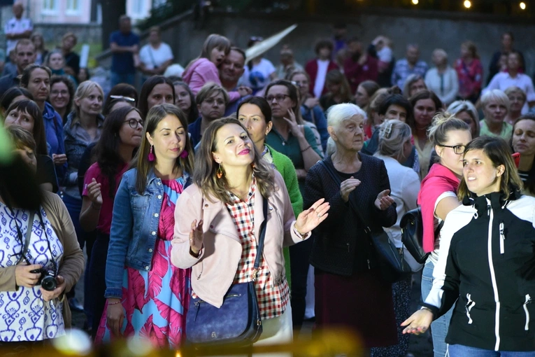 Franciszkanie z Zatorza. Koncert uwielbienia