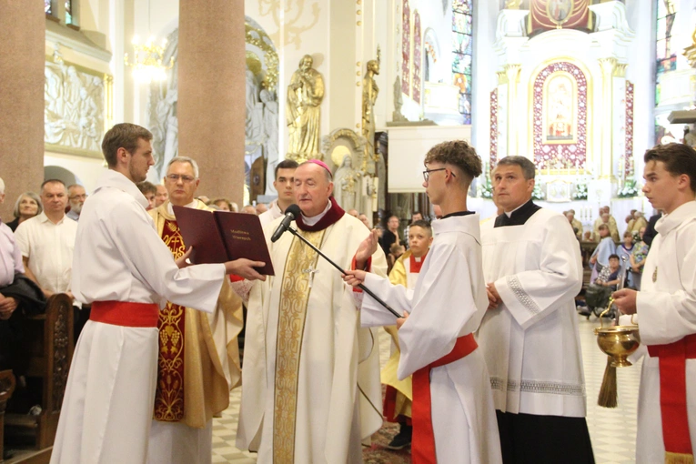 Poświęcenie nowych organów w limanowskiej bazylice