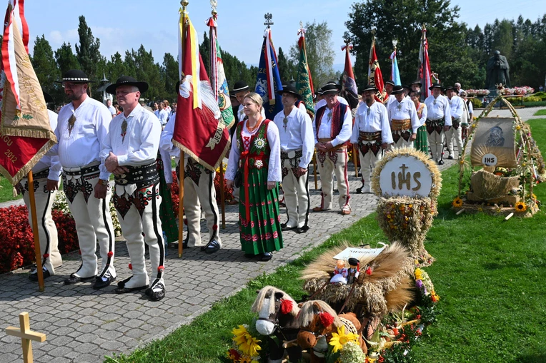 Dziękczynienie za plony u Królowej Podhala 