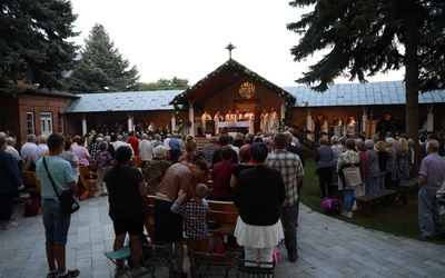 Uroczystości maryjne w Sulisławicach