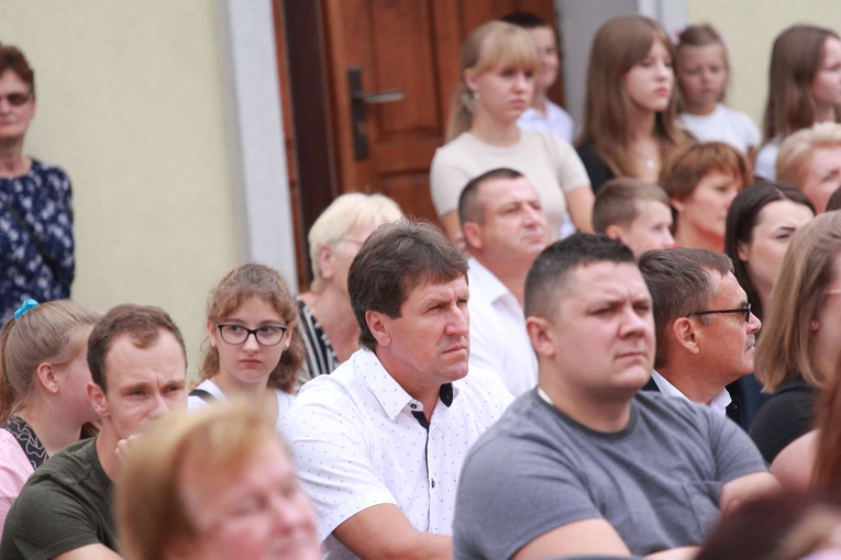 Piknik rodzinny na zakończenie wakacji w Polnej