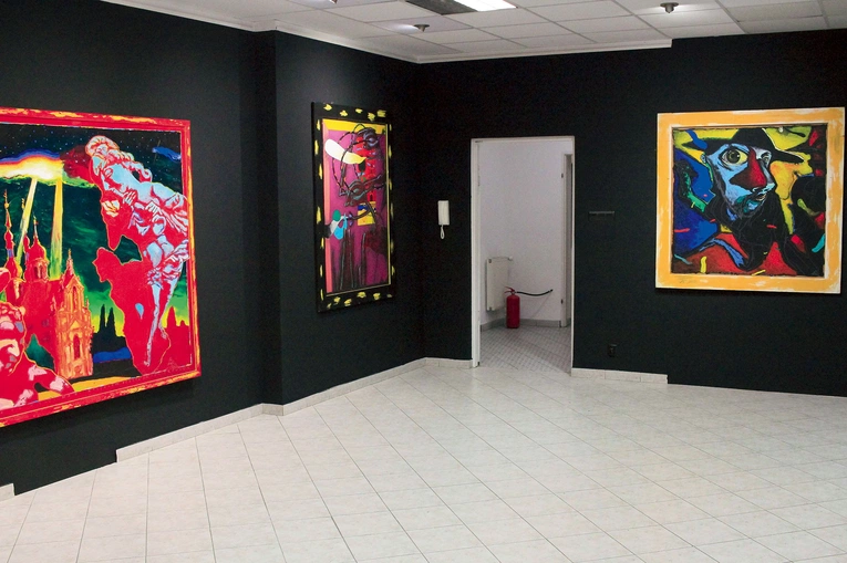 Fragment wystawy w Galerii ZPAP „Pierwsze Piętro”.
