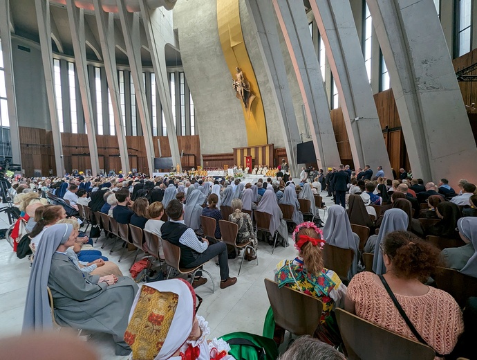 Wspólnota Darczyńców „Providentia Dei” liczy już około 100 tys. osób.