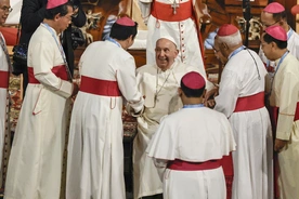 Papież zachęca duchowieństwo Indonezji do krzewienia wiary, braterstwa i współczucia 