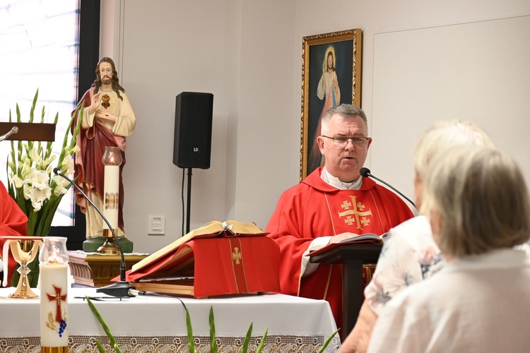 Poświęcenie kaplicy bł. Alojzego Ligudy w DPS w Opolu