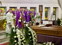 Zmarły odszedł do Pana w 40. roku kapłaństa.