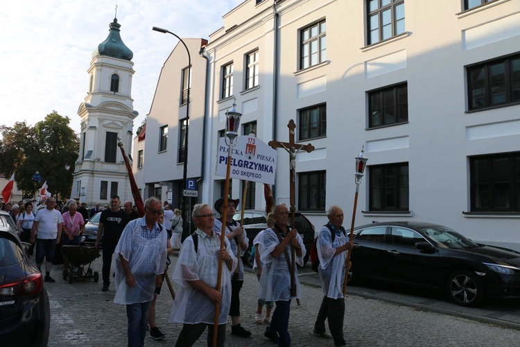 Płock. Wyjście pielgrzymki do Skępego