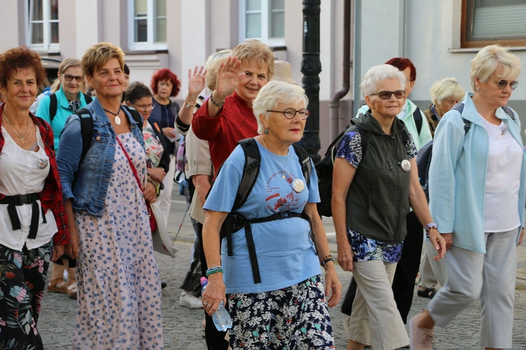 Płock. Wyjście pielgrzymki do Skępego