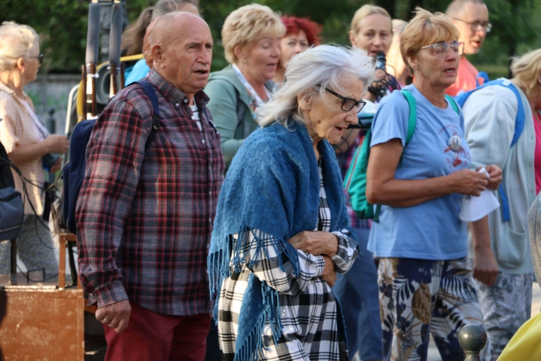 Płock. Wyjście pielgrzymki do Skępego