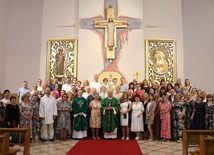 Doradcy życia rodzinnego z bp. Markiem Solarczykiem i ks. Krzysztofem Bochniakiem.