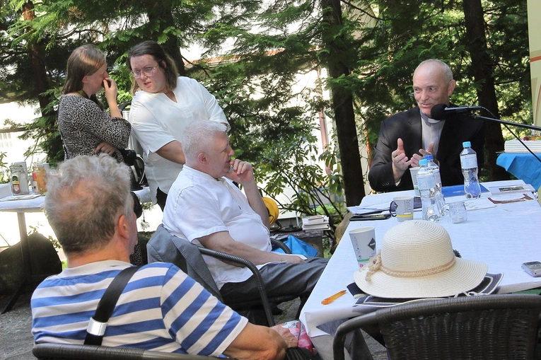Za kard. Wyszyńskim i św. Ottonem