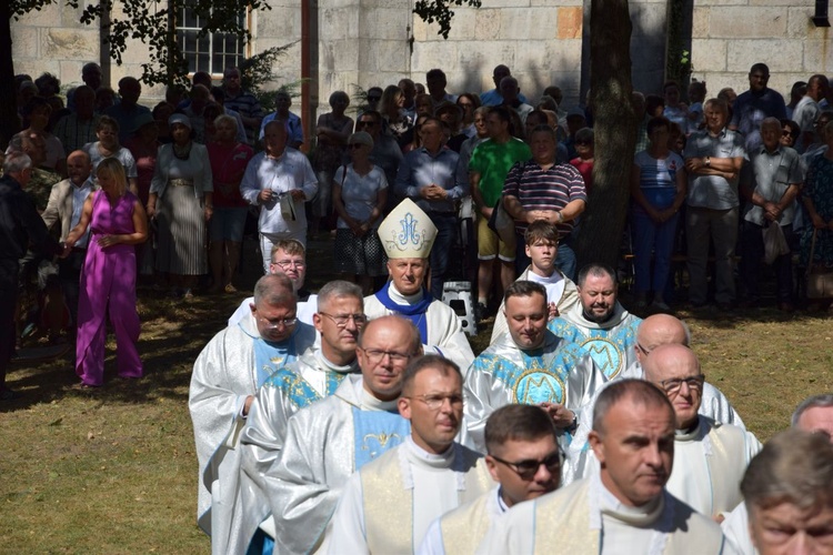 25 lat od koronacji obrazu maryjnego w Czarnej koło Końskich 