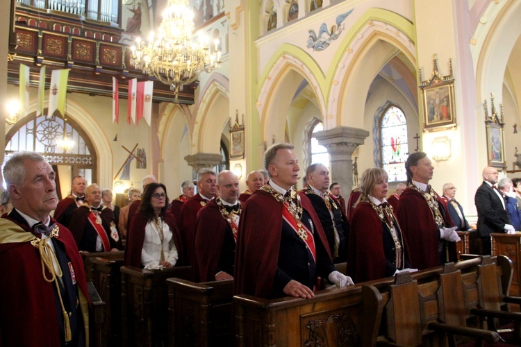 195. Inwestytura Królewskiego Orderu św. Stanisława w Szczepanowie