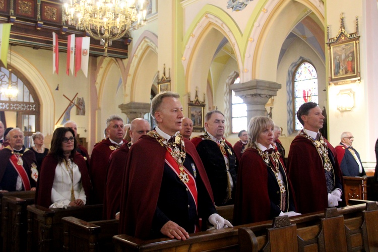 195. Inwestytura Królewskiego Orderu św. Stanisława w Szczepanowie