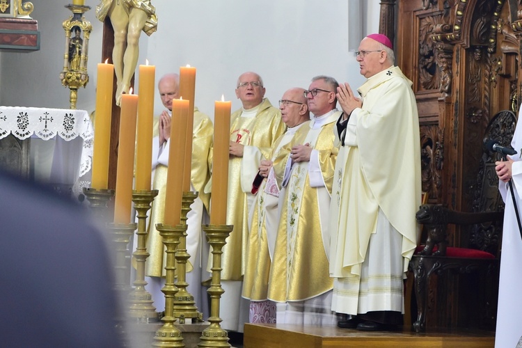 Bartoszyce. 50. rocznica odtworzenia parafii św. Jana Apostoła i Ewangelisty