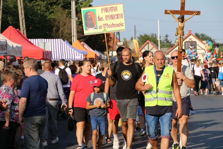 Skępe. Wejście pielgrzymek