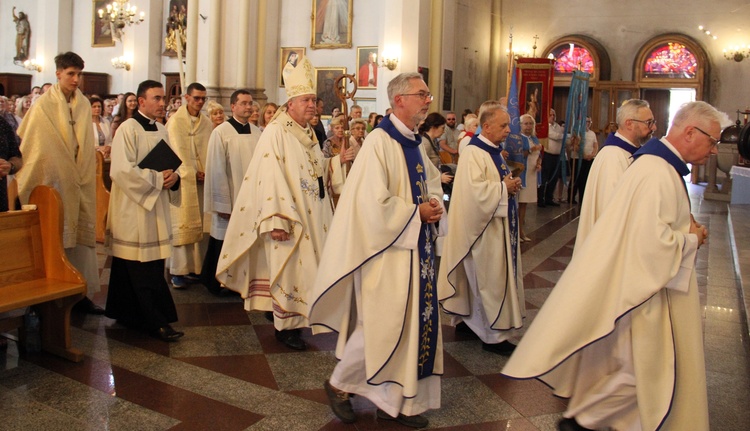 30. rocznica koronacji obrazu Matki Bożej Łaskawej w parafii pw. św. Karola Boromeusza