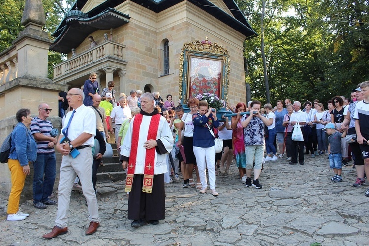 32. Pielgrzymka Rodzin do Kalwarii Zebrzydowskiej - Droga Krzyżowa