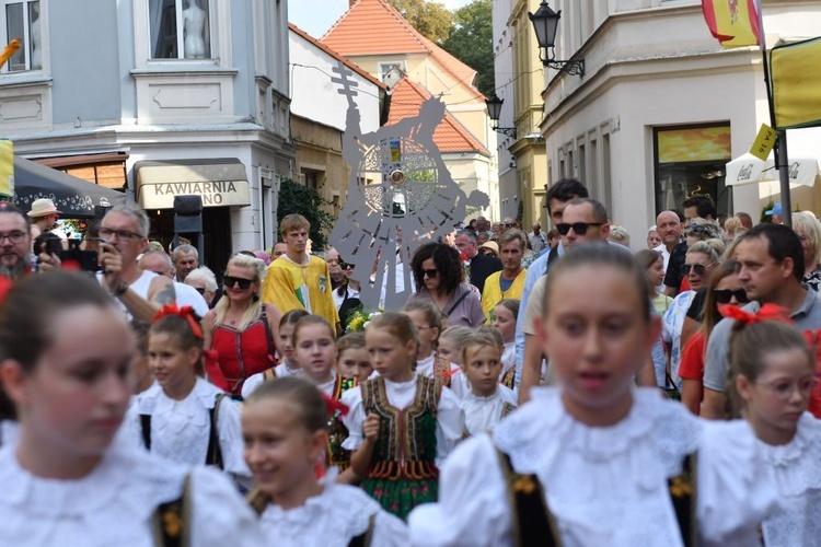 Modlitwa za winiarzy i mieszkańców na początek Winobrania 