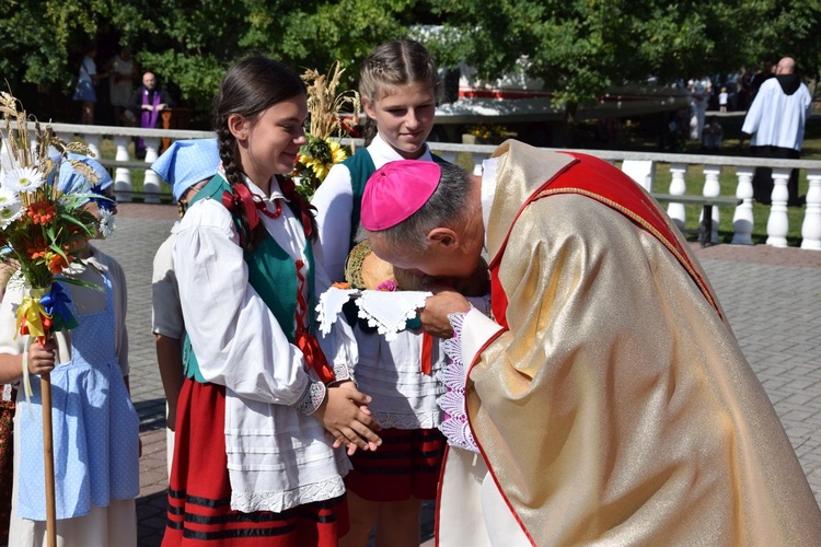 Dożynki diecezjalne w Kałkowie-Godowie