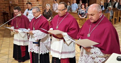 Instalacja nowych kanoników gremialnych