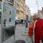 Wernisaż wystawy o mjr. Ryszardzie Małaszkiewiczu na wrocławskim rynku