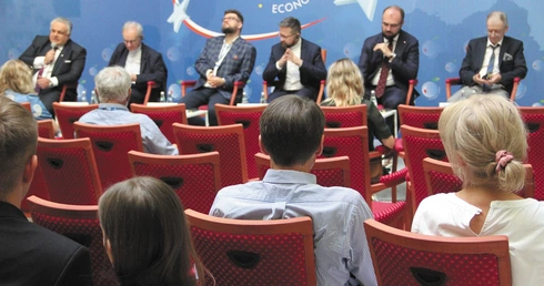 Czas nowych liderów. Podsumowujemy XXXIII Forum Ekonomiczne w Karpaczu
