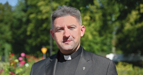 	– Zmiany mogą posłużyć do rachunku sumienia z jakości prowadzonych lekcji – zaznacza kapłan.