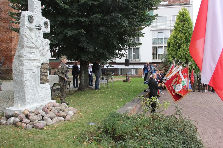 Uroczystości rocznicowe przy Pomniku Ofiar Bolszewizmu