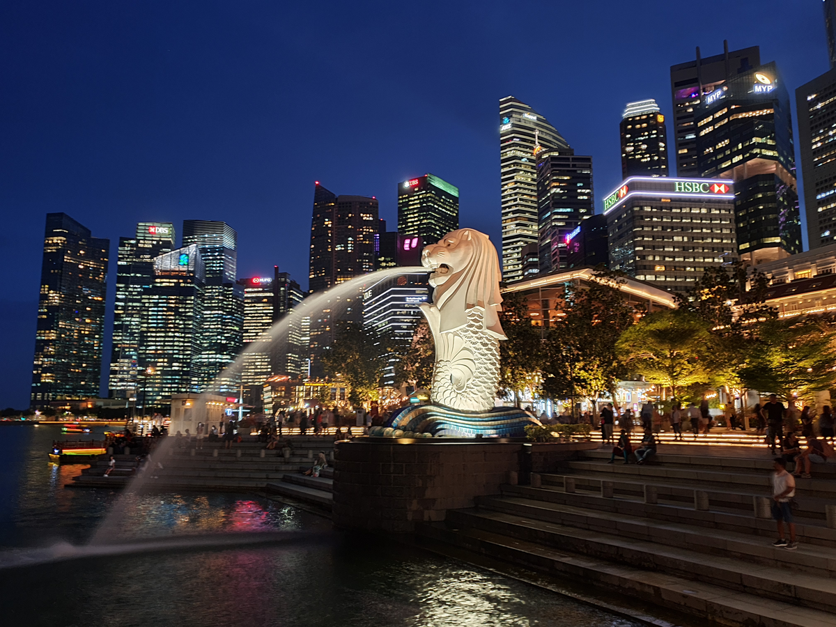 208830_U1v1_Singapore_Skyline_201910_C1200x1200-HBDVi2.png.webp?conv=JGQFAAAABLAEsADfpGTr