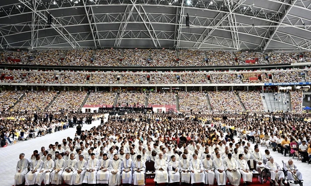 Katolicy Singapuru podczas Mszy z papieżem Franciszkiem