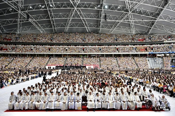 Katolicy Singapuru podczas Mszy z papieżem Franciszkiem