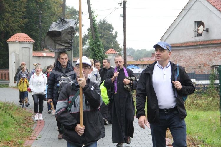 Piesza pielgrzymka z Radłowa do Odporyszowa