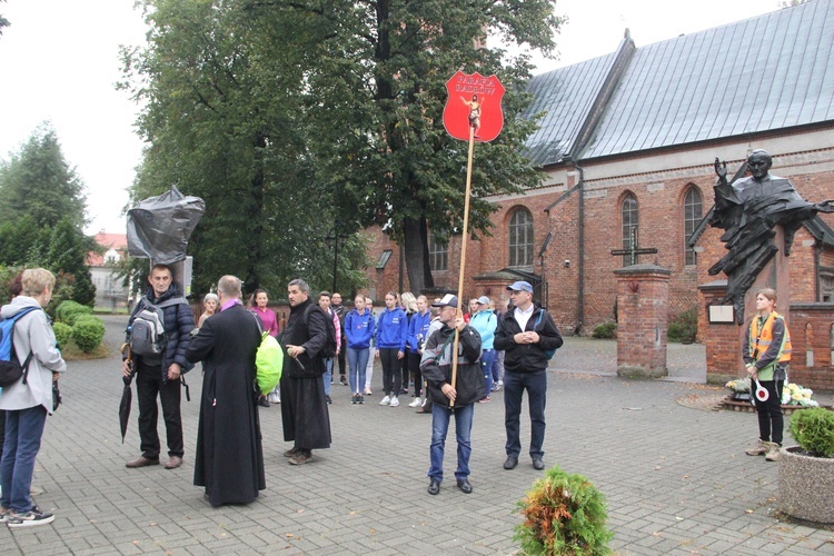 Piesza pielgrzymka z Radłowa do Odporyszowa