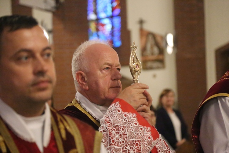 Wprowadzenie relikwii bł. rodziny Ulmów