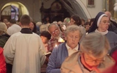 Nabożeństwo ze świecami na Górze Świętej Anny