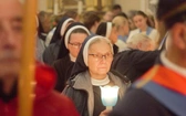 Nabożeństwo ze świecami na Górze Świętej Anny