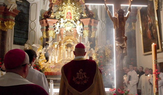 Abp Adrian Galbas na Górze Świętej Anny: Maleńkie światełko, które wystarczy, by iść