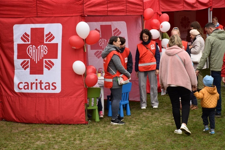 Festyn Caritas Archidiecezji Gdańskiej w Matembewie