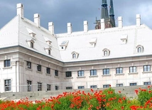 Wrocław szykuje się na wielką wodę. Ratują Archiwum Archidiecezjalne